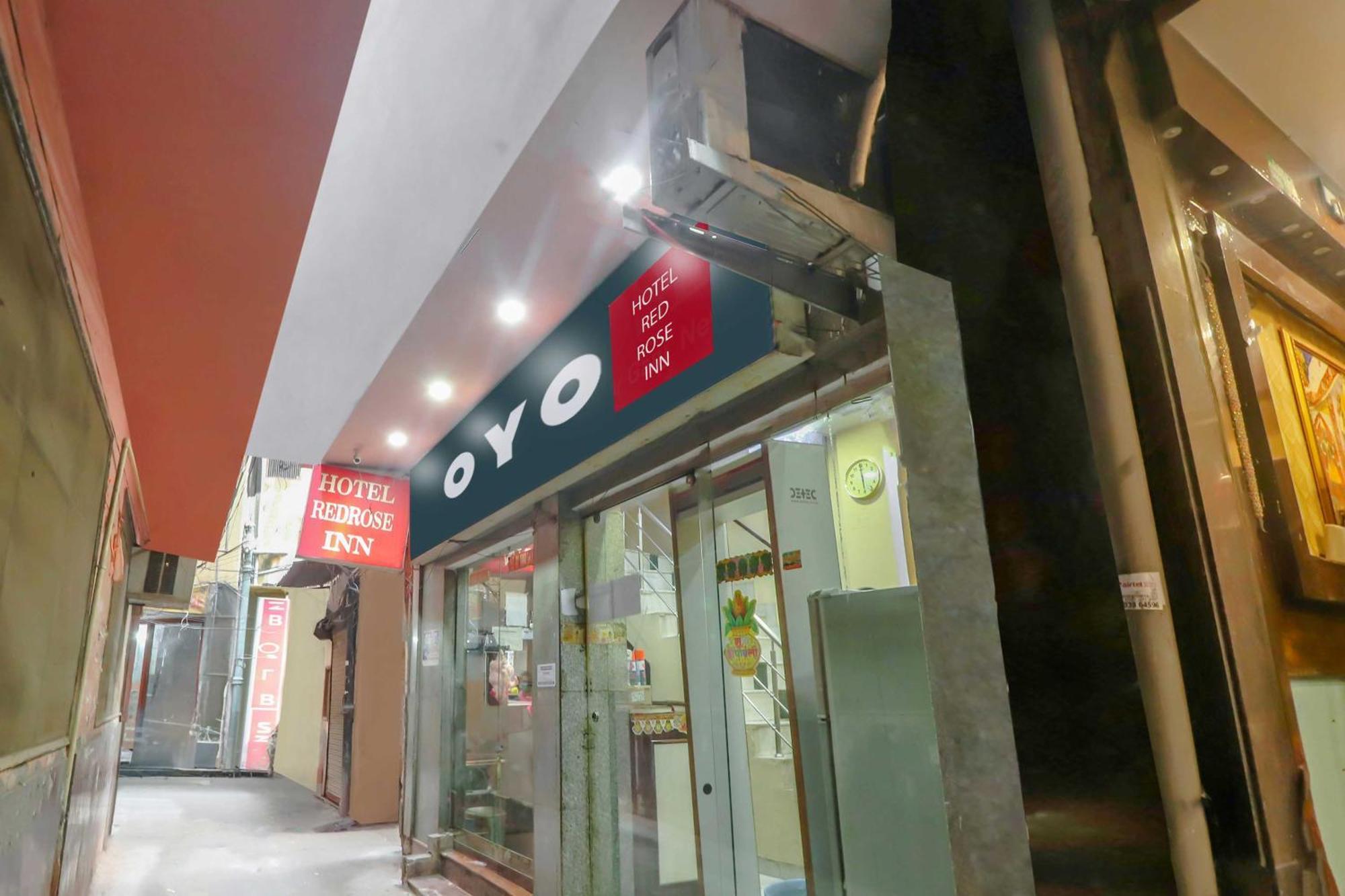 Oyo Flagship 81569 The Red Rose Inn นิวเดลี ภายนอก รูปภาพ